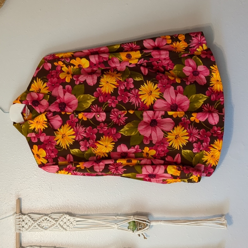 Vintage Vibrant Floral Button Front Long Sleeve Shirt Top S M L